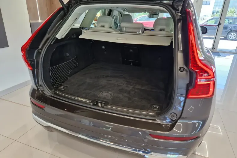 Volvo XC60 din 2023 cu 114.000 km - oferta VOL117388 - foto 33