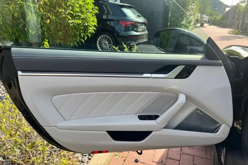 Porsche 992 din 2021 cu 19.900 km - oferta POR117389 - foto 11