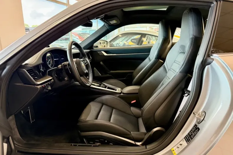 Porsche 992 din 2022 cu 11.992 km - oferta POR117391 - foto 8