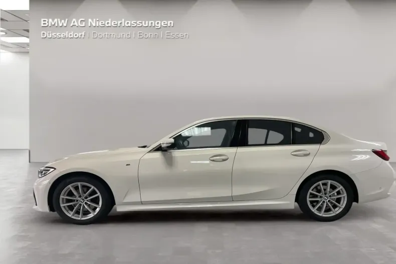 BMW 320 din 2022 cu 57.003 km - oferta BMW117411 - foto 3