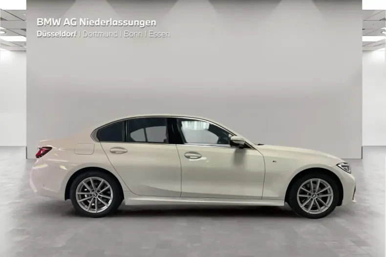 BMW 320 din 2022 cu 57.003 km - oferta BMW117411 - foto 4