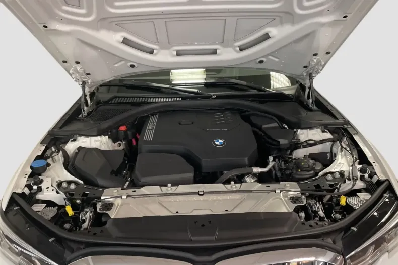 BMW 320 din 2022 cu 57.003 km - oferta BMW117411 - foto 12