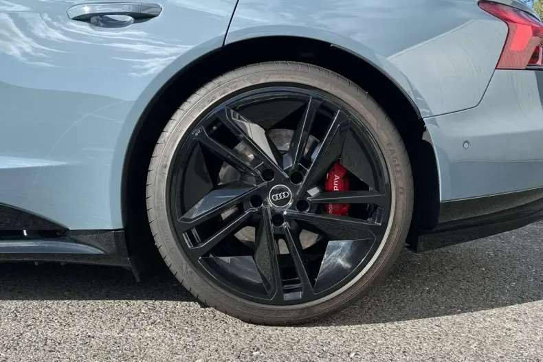 Audi RS e-tron GT din 2024 cu 16.453 km - oferta AUD117422 - foto 7