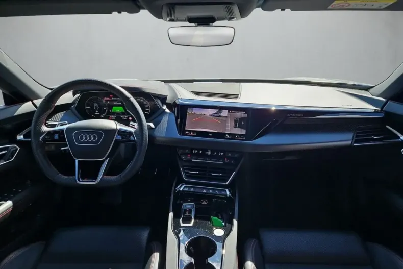 Audi e-tron GT din 2024 cu 21.365 km - oferta AUD117424 - foto 8