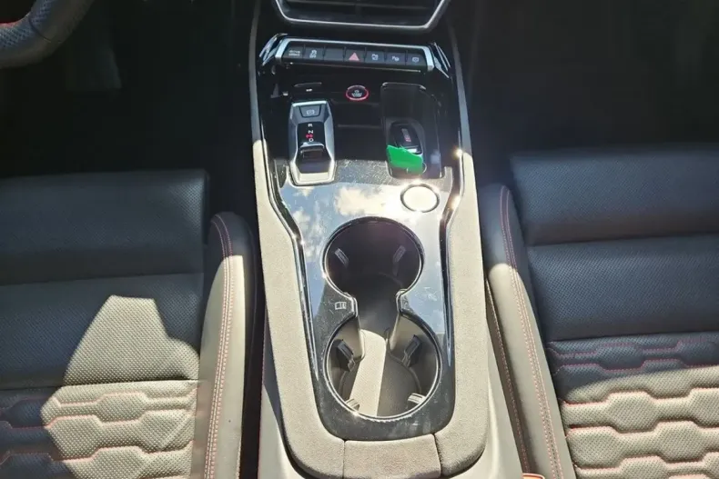 Audi e-tron GT din 2024 cu 21.365 km - oferta AUD117424 - foto 9