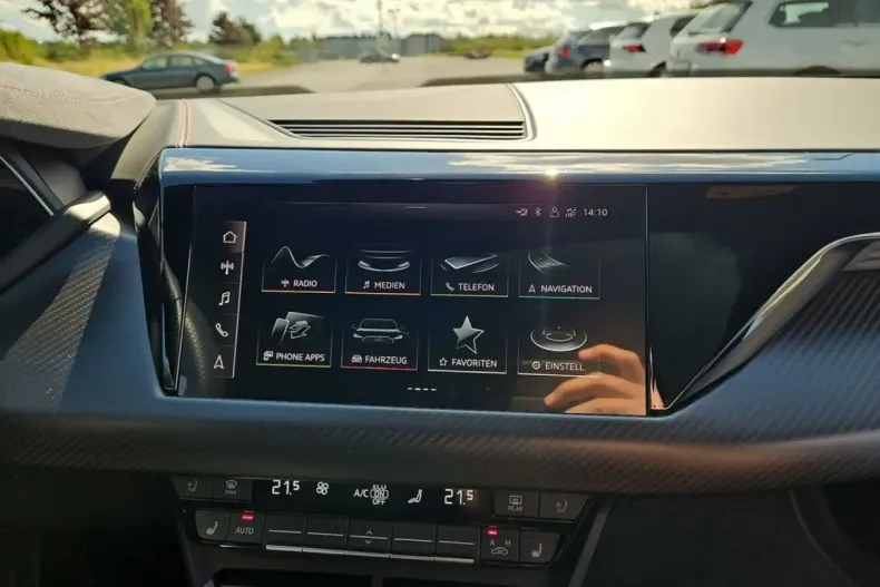 Audi e-tron GT din 2024 cu 21.365 km - oferta AUD117424 - foto 11