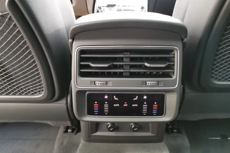 Audi Q8 din 2025 cu 25 km - oferta AUD117426 - foto 7