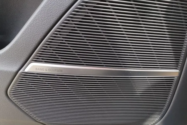 Audi Q8 din 2025 cu 25 km - oferta AUD117426 - foto 11