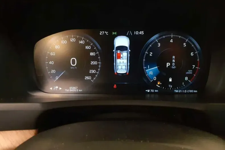 Volvo XC90 din 2020 cu 85.867 km - oferta VOL117428 - foto 15