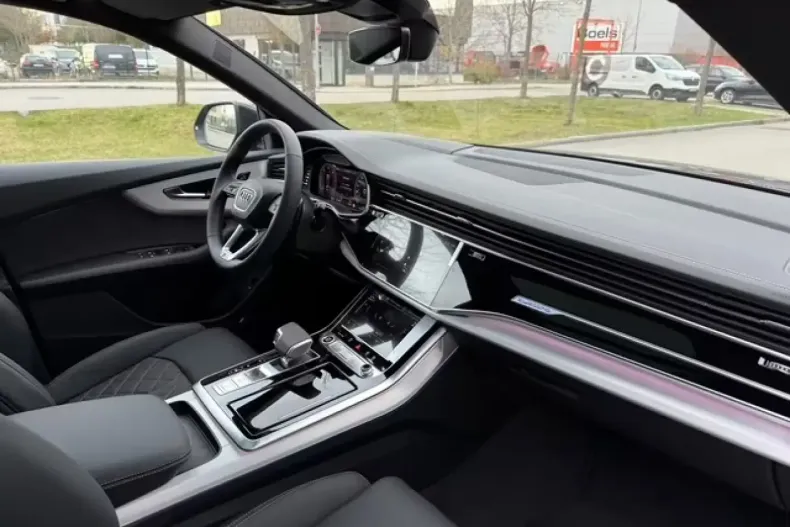 Audi Q8 din 2025 cu 10 km - oferta AUD117429 - foto 6