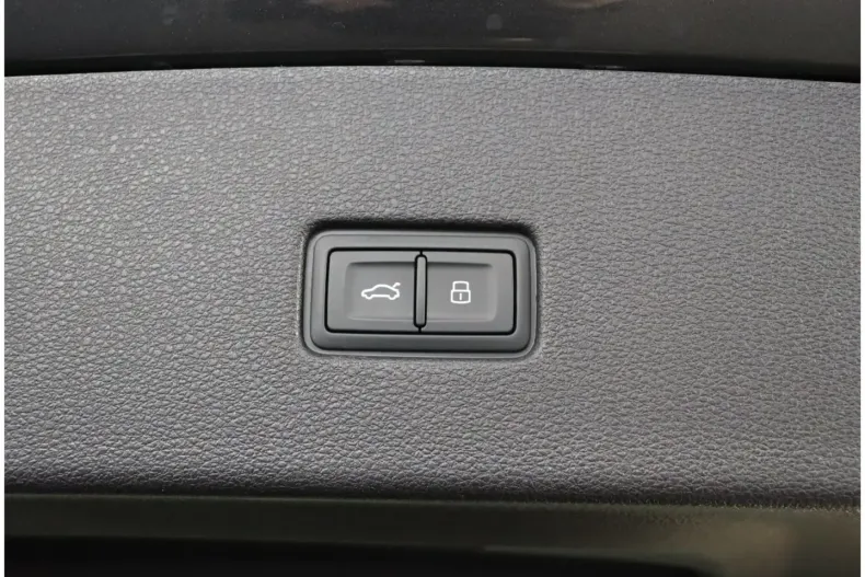 Audi RSQ8 din 2024 cu 25.535 km - oferta AUD117433 - foto 24