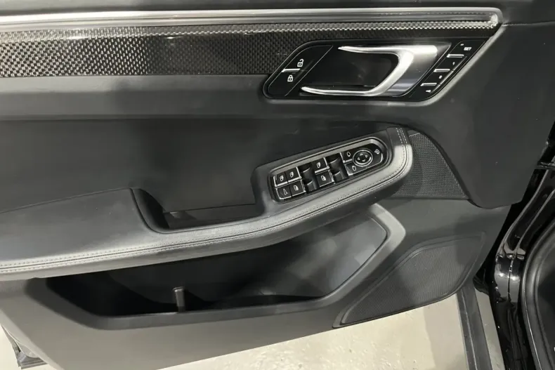 Porsche Macan din 2023 cu 33.124 km - oferta POR117449 - foto 12