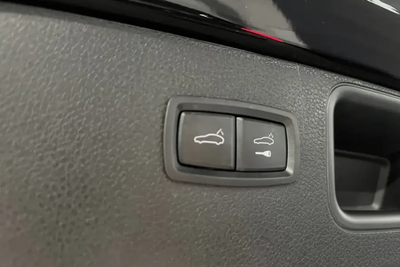 Porsche Macan din 2023 cu 33.124 km - oferta POR117449 - foto 16