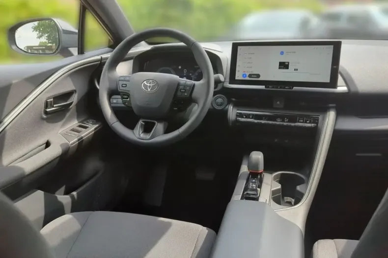 Toyota C-HR din 2024 cu 3.295 km - oferta TOY117457 - foto 9