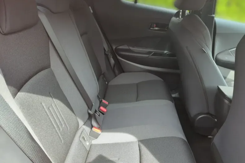 Toyota C-HR din 2024 cu 3.295 km - oferta TOY117457 - foto 12