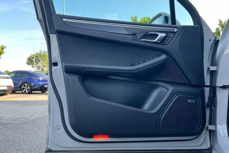 Porsche Macan din 2022 cu 31.600 km - oferta POR117466 - foto 22