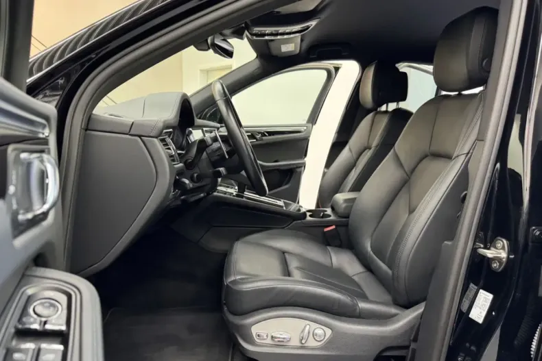 Porsche Macan din 2022 cu 39.800 km - oferta POR117467 - foto 9