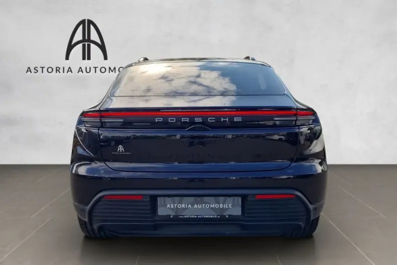 Porsche Macan din 2024 cu 12.002 km - oferta POR117468 - foto 7