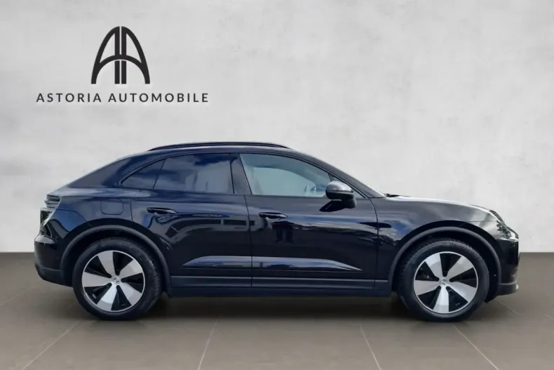 Porsche Macan din 2024 cu 12.002 km - oferta POR117468 - foto 18