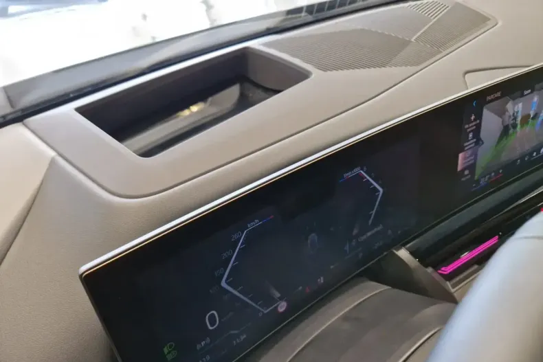 BMW 520 din 2024 cu 26.300 km - oferta BMW117476 - foto 29