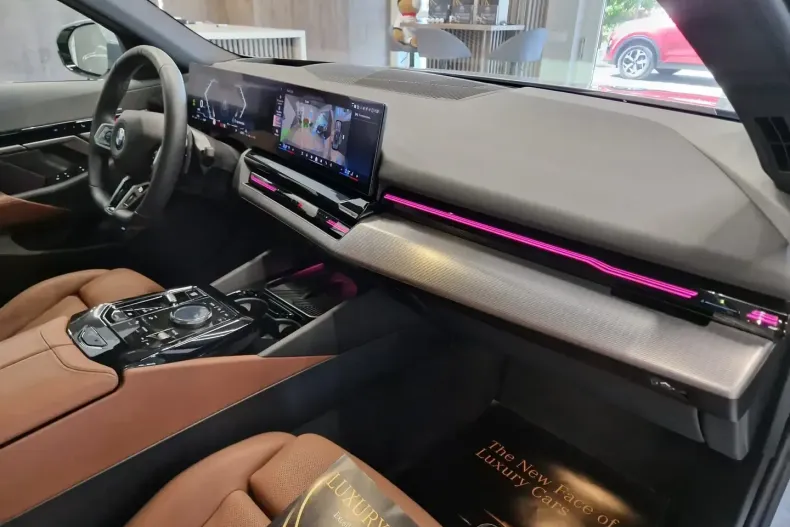 BMW 520 din 2024 cu 26.300 km - oferta BMW117476 - foto 34