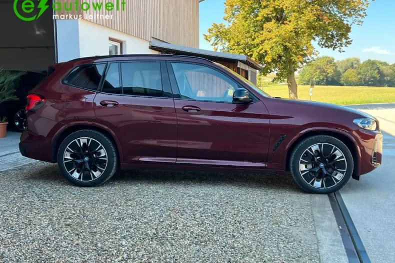 BMW iX3 din 2022 cu 18.985 km - oferta BMW117486 - foto 2