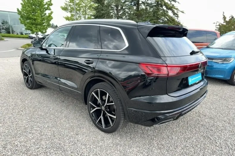 Volkswagen Touareg din 2023 cu 27.700 km - oferta VOL117488 - foto 3