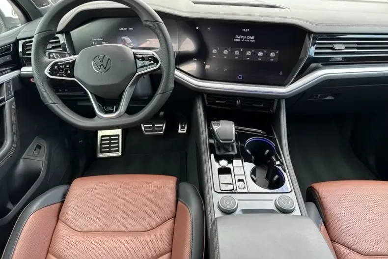 Volkswagen Touareg din 2023 cu 27.700 km - oferta VOL117488 - foto 11