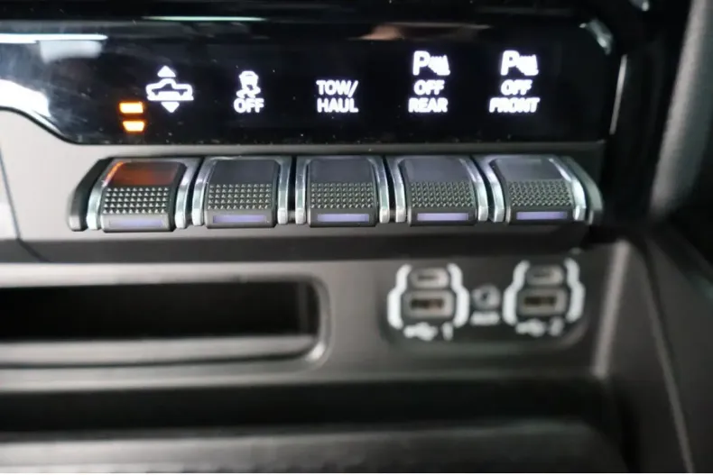 Dodge RAM din 2023 cu 12.160 km - oferta DOD117499 - foto 32