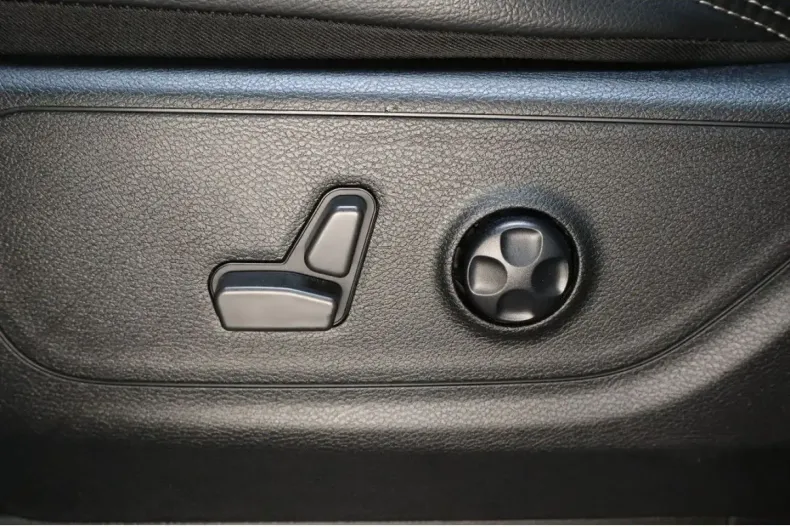 Dodge RAM din 2023 cu 12.160 km - oferta DOD117499 - foto 34