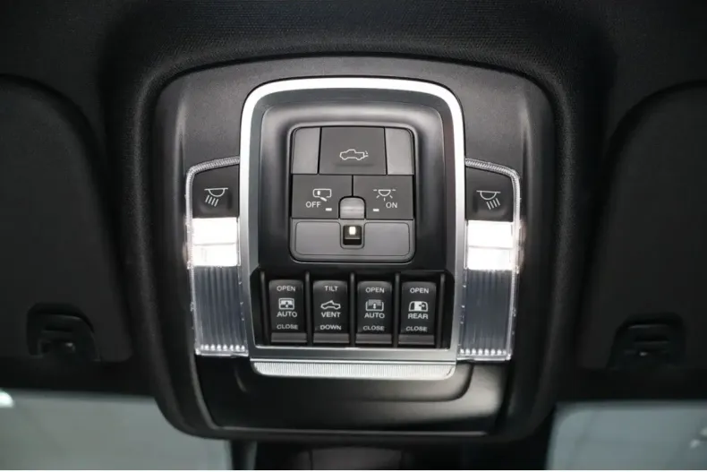 Dodge RAM din 2023 cu 12.160 km - oferta DOD117499 - foto 36