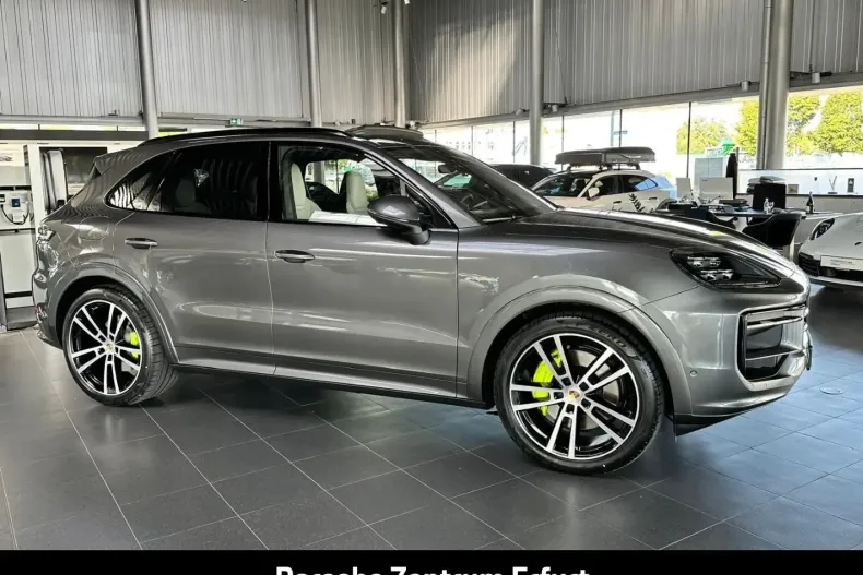 Porsche Cayenne din 2023 cu 15.900 km - oferta POR117501 - foto 2