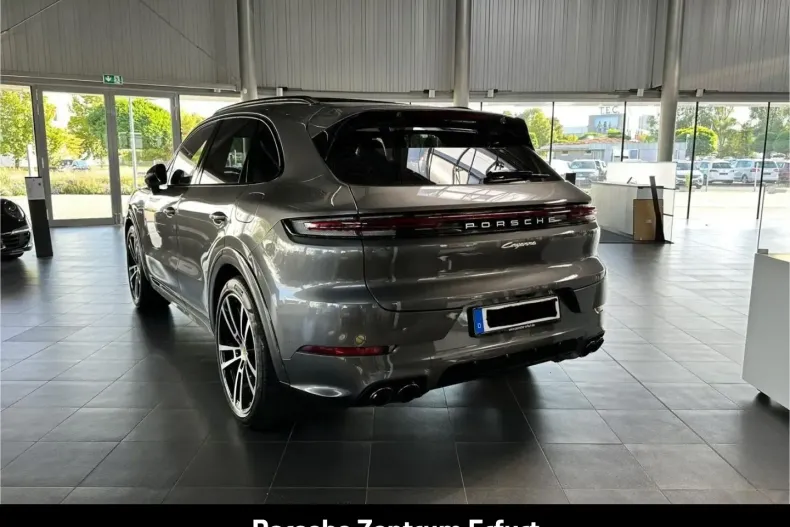 Porsche Cayenne din 2023 cu 15.900 km - oferta POR117501 - foto 3