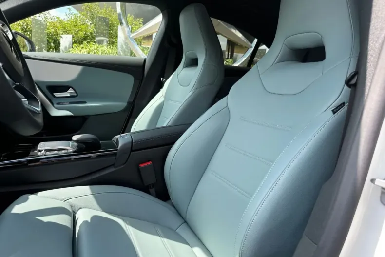 Mercedes-Benz CLA 250 din 2023 cu 35.000 km - oferta MER117505 - foto 14