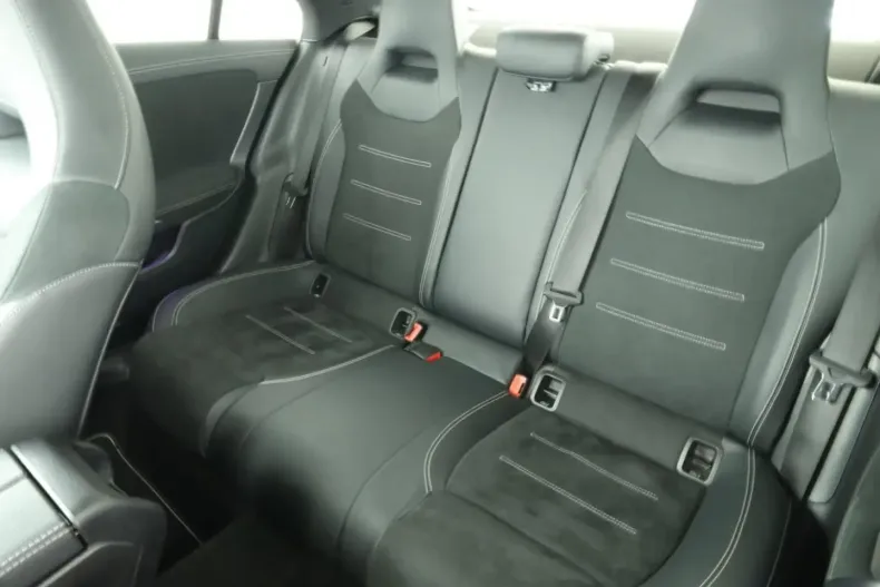 Mercedes-Benz CLA 250 din 2021 cu 51.682 km - oferta MER117514 - foto 18