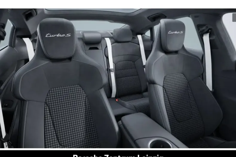 Porsche Taycan din 2024 cu 4.394 km - oferta POR117516 - foto 7