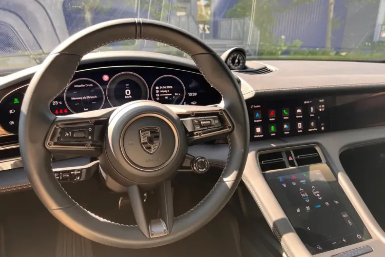 Porsche Taycan din 2024 cu 2.100 km - oferta POR117517 - foto 9