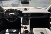 Porsche Taycan din 2024 cu 2.100 km - oferta POR117517 - foto 16