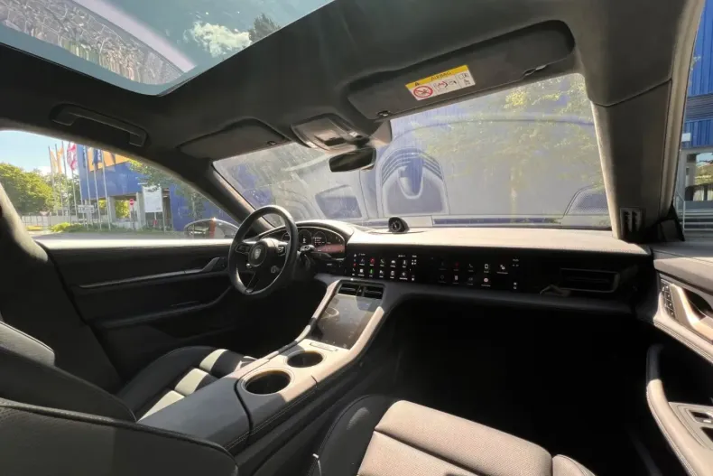 Porsche Taycan din 2024 cu 2.100 km - oferta POR117517 - foto 19