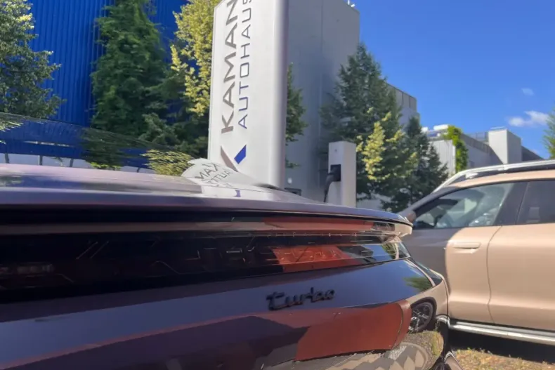 Porsche Taycan din 2024 cu 2.100 km - oferta POR117517 - foto 23