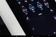 Porsche Taycan din 2024 cu 13.290 km - oferta POR117518 - foto 15