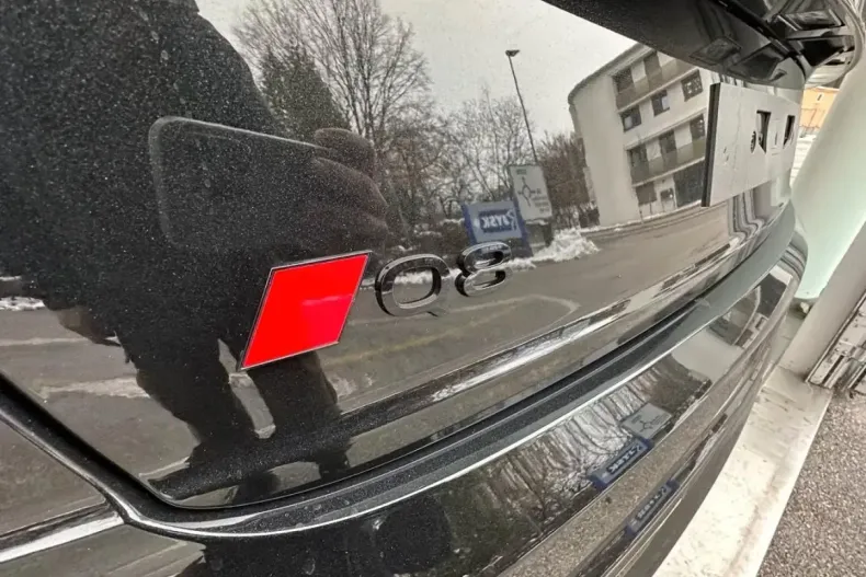 Audi Q8 din 2025 cu 10 km - oferta AUD117520 - foto 2