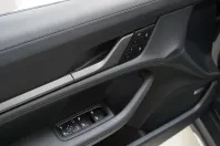 Porsche Taycan din 2024 cu 11.500 km - oferta POR117521 - foto 7