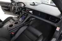 Porsche Taycan din 2024 cu 11.500 km - oferta POR117521 - foto 12