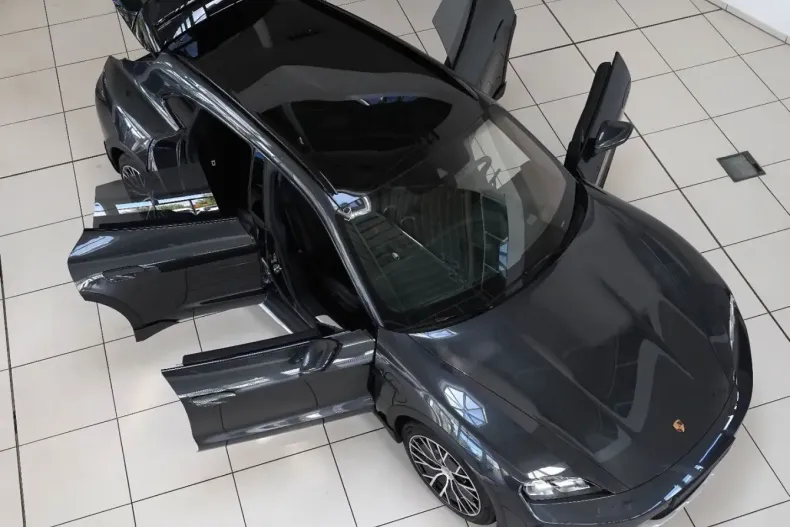 Porsche Taycan din 2024 cu 11.500 km - oferta POR117521 - foto 14