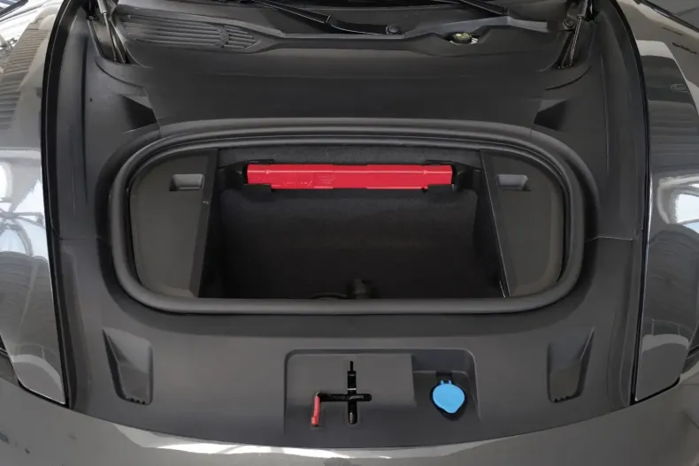 Porsche Taycan din 2024 cu 11.500 km - oferta POR117521 - foto 17