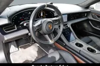 Porsche Taycan din 2023 cu 8.729 km - oferta POR117522 - foto 4