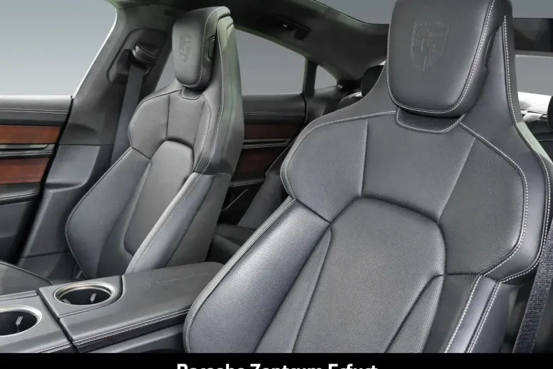 Porsche Taycan din 2023 cu 8.729 km - oferta POR117522 - foto 5