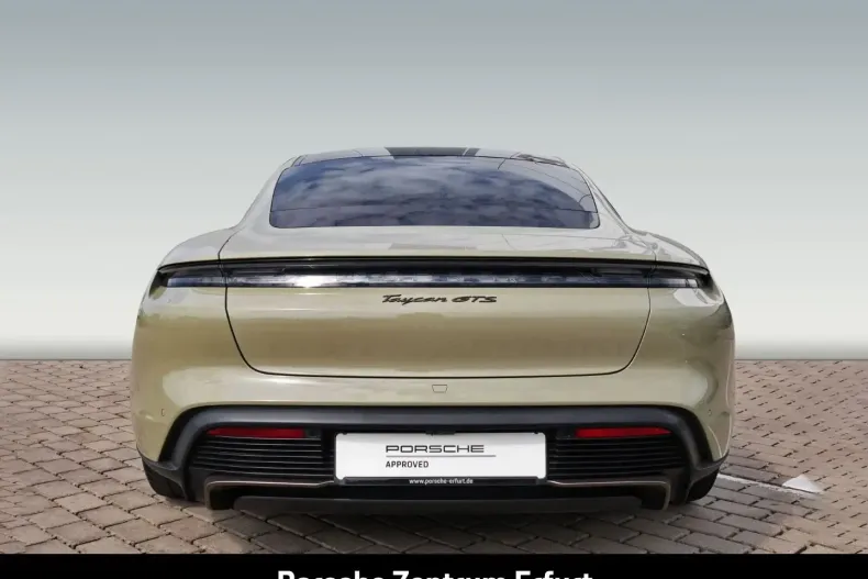 Porsche Taycan din 2023 cu 8.729 km - oferta POR117522 - foto 9