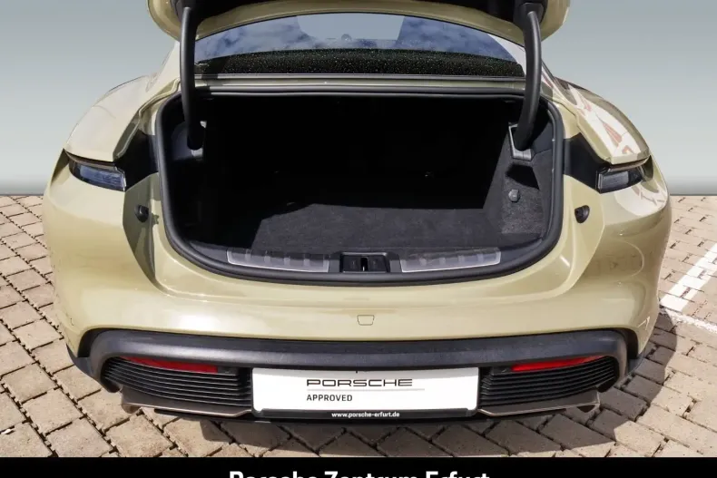 Porsche Taycan din 2023 cu 8.729 km - oferta POR117522 - foto 18